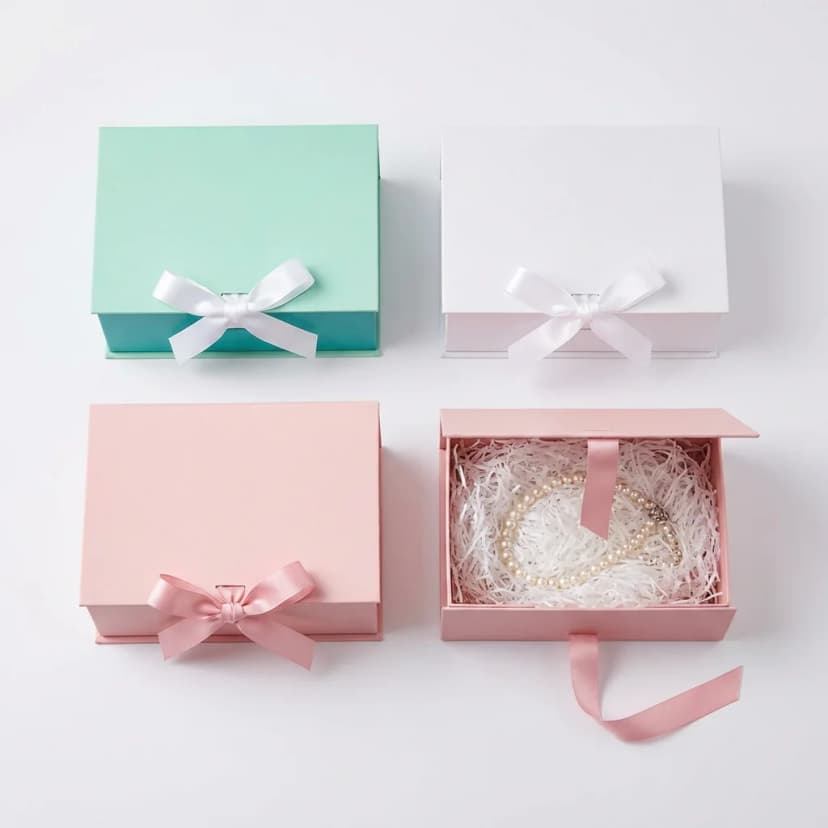 Ribbon Closure Magnetic Boxes